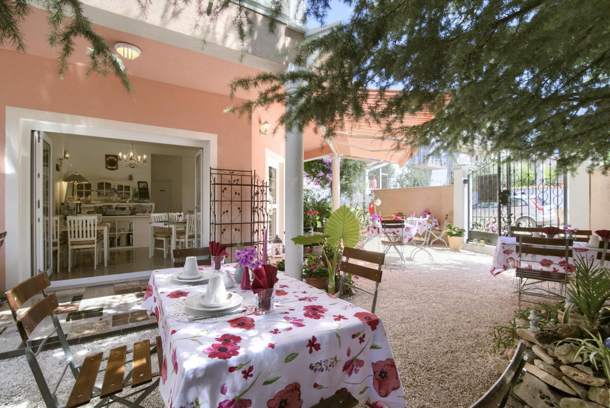 Hotel Villa Vera 2 Fažana Zewnętrze zdjęcie