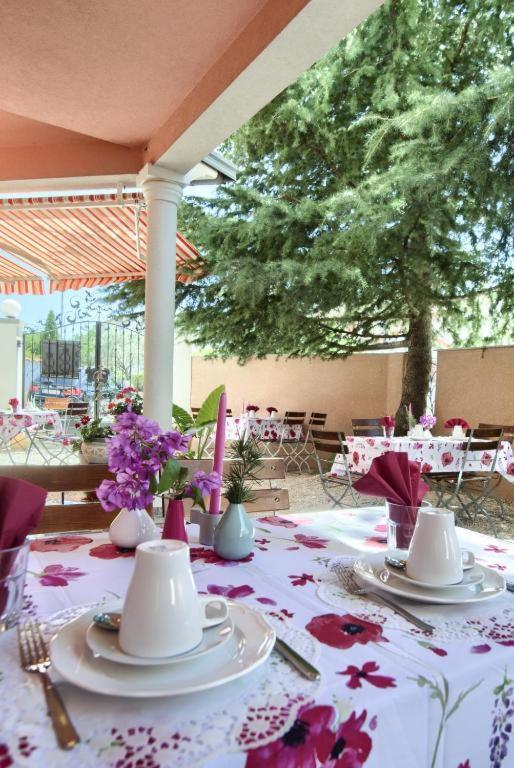 Hotel Villa Vera 2 Fažana Zewnętrze zdjęcie